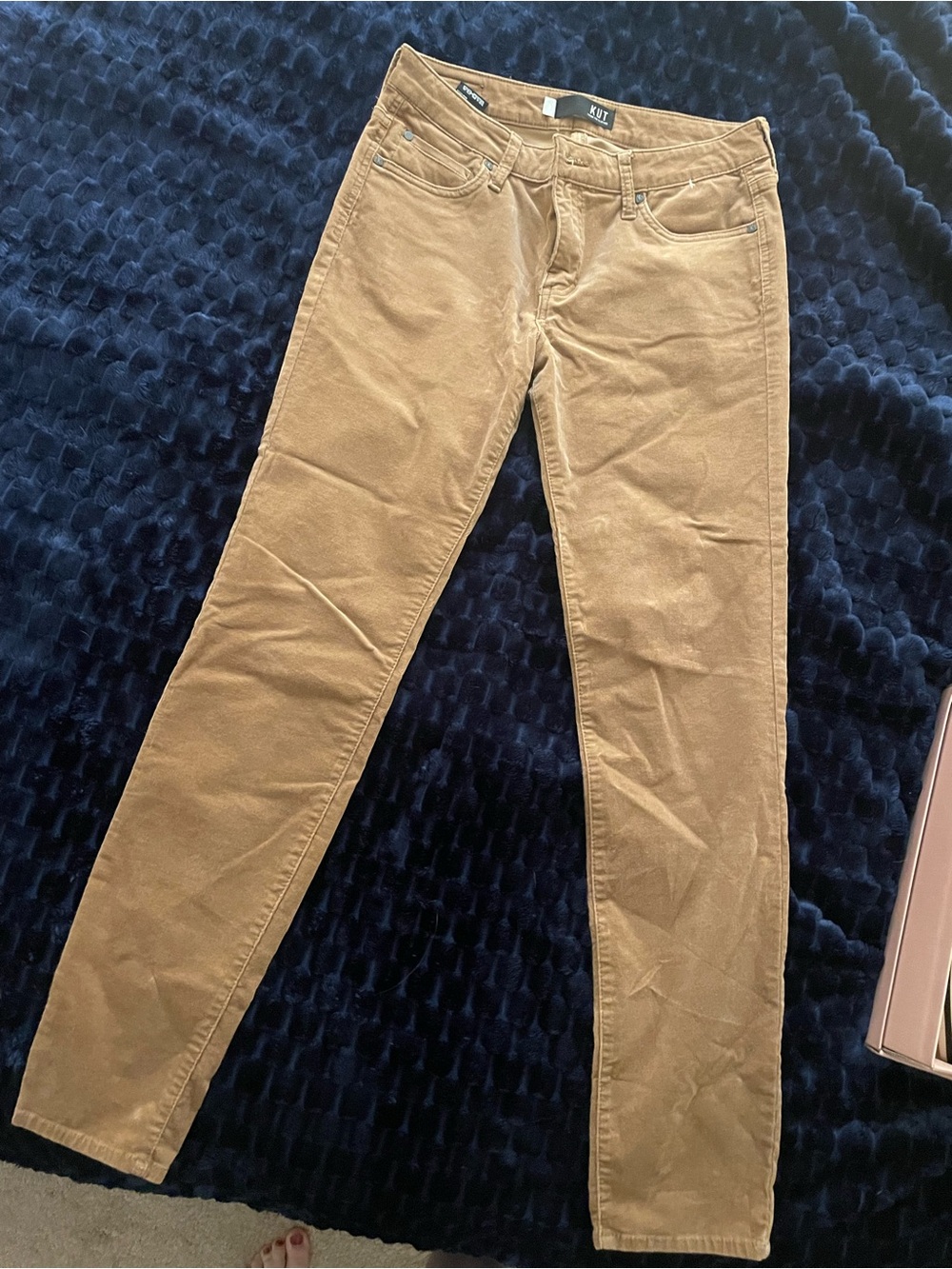 Kut from the Kloth Skinny Jeans in Tan